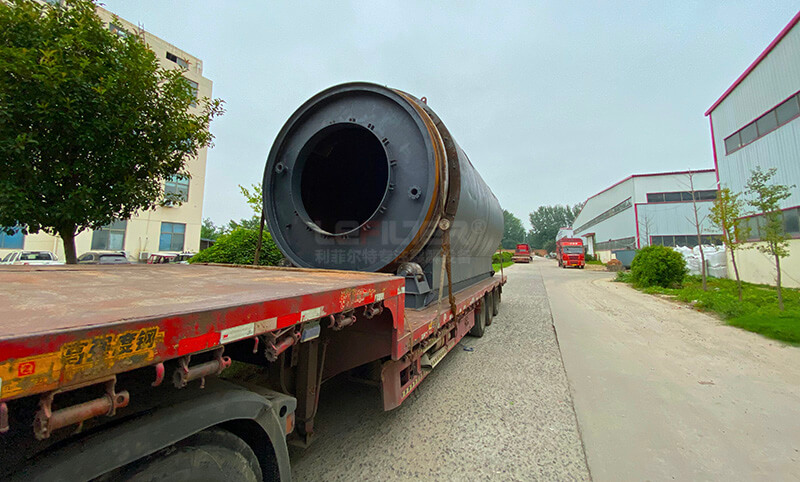 小型廢橡膠煉油設(shè)備哪個廠家比較專業(yè)，多少錢一臺